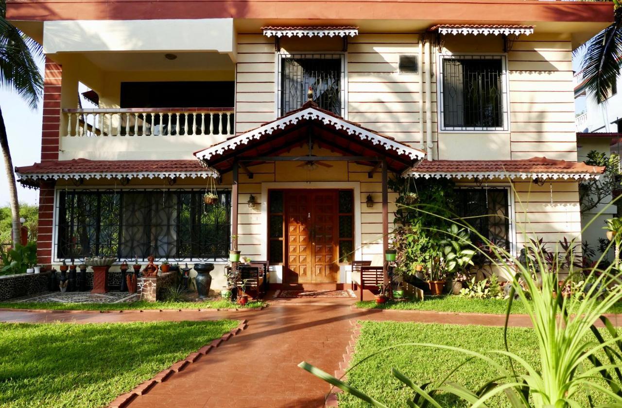 Shanu'S Seaside Inn - A Guesthouse, 100 Metres To Candolim Beach Exterior photo